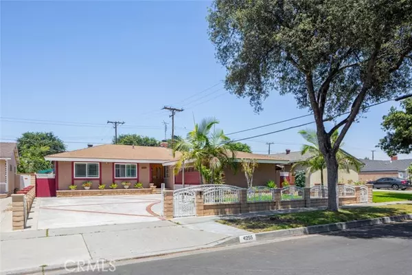 4255 W Oak Avenue, Fullerton, CA 92833