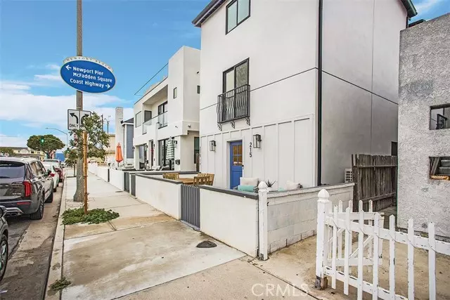 Newport Beach, CA 92663,215 32nd Street