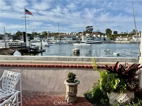 1009 N Bay Front, Newport Beach, CA 92662