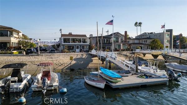 911 N Bay Front, Newport Beach, CA 92662