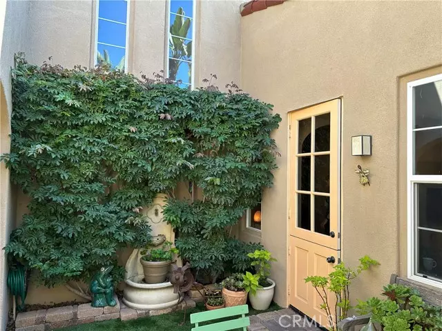 Irvine, CA 92603,139 Canyoncrest