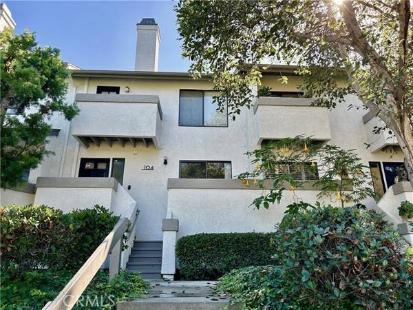 104 Harbor Woods Place #104, Newport Beach, CA 92660