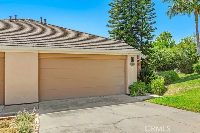 820 W Glenwood Terrace, Fullerton, CA 92832