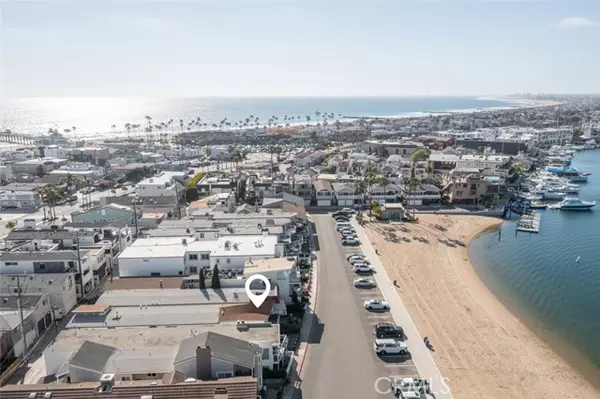 1809 W Bay Avenue, Newport Beach, CA 92663