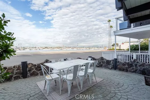 Newport Beach, CA 92663,1809 W Bay Avenue