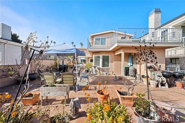 309 Heliotrope Avenue, Corona Del Mar (newport Beach), CA 92625