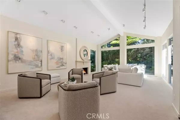 6 Rue Marseille, Newport Beach, CA 92660