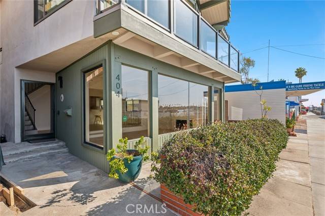 Newport Beach, CA 92662,404 S Bay Front