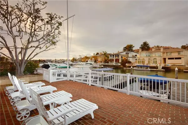 Newport Beach, CA 92660,736 Harbor Island Drive