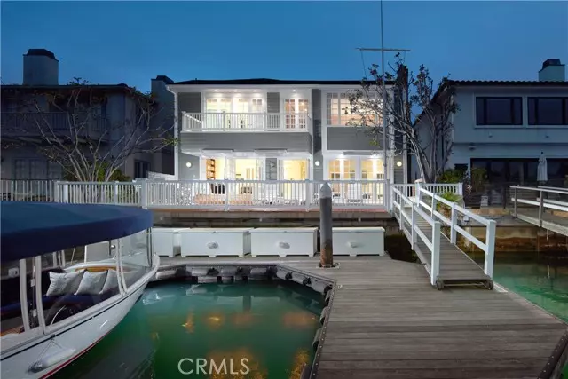 Newport Beach, CA 92660,736 Harbor Island Drive