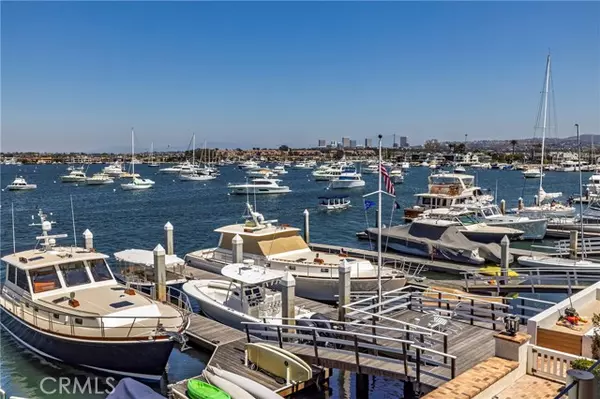 812 W Bay Ave, Newport Beach, CA 92661