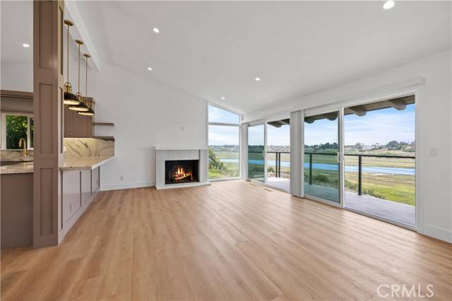 Newport Beach, CA 92660,2635 Vista Ornada