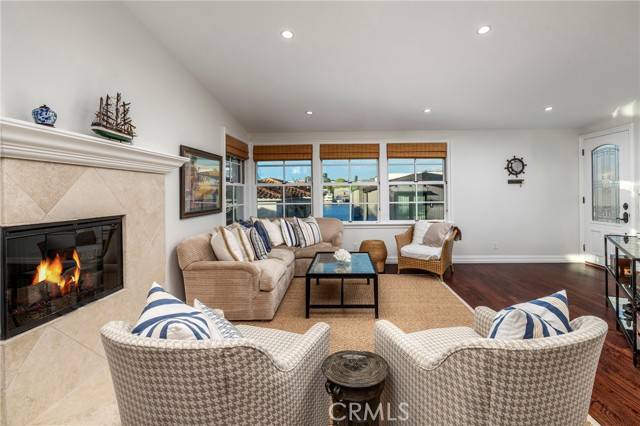 111 Via Lido Nord #B, Newport Beach, CA 92663