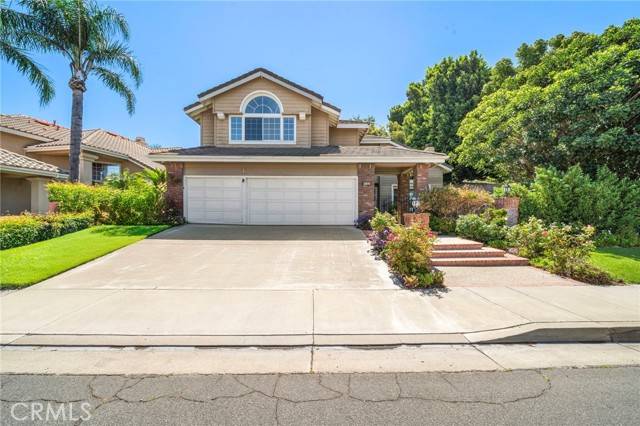 2811 N Roxbury Street, Orange, CA 92867