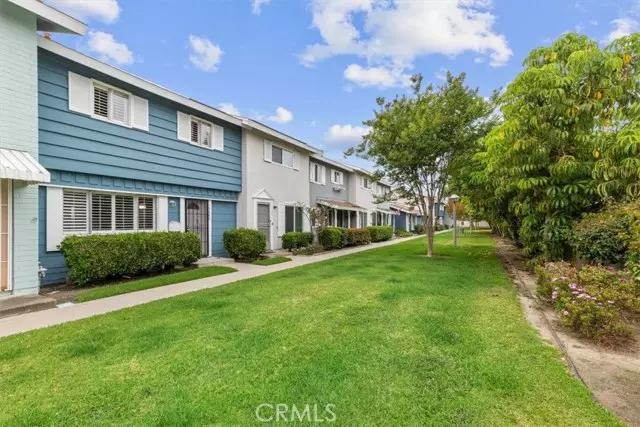 19880 Berkshire Lane, Huntington Beach, CA 92646