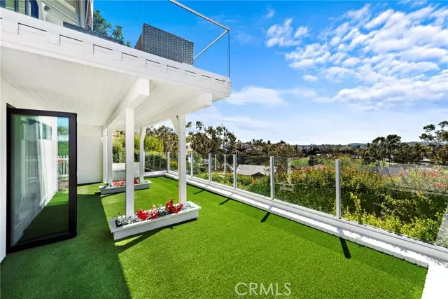 17 Monaco #12, Newport Beach, CA 92660