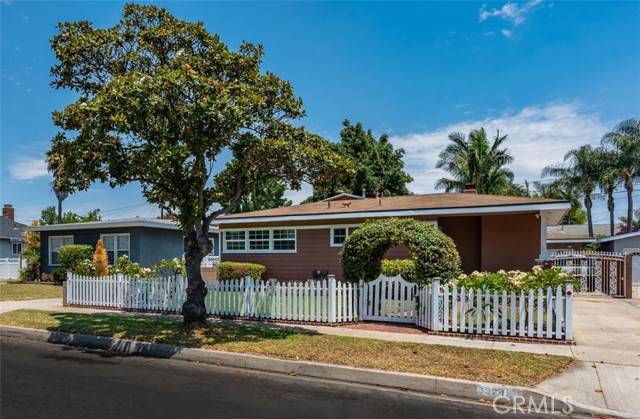 3624 Woodruff Avenue, Long Beach, CA 90808
