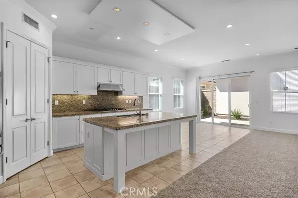 Irvine, CA 92620,82 Meander Street