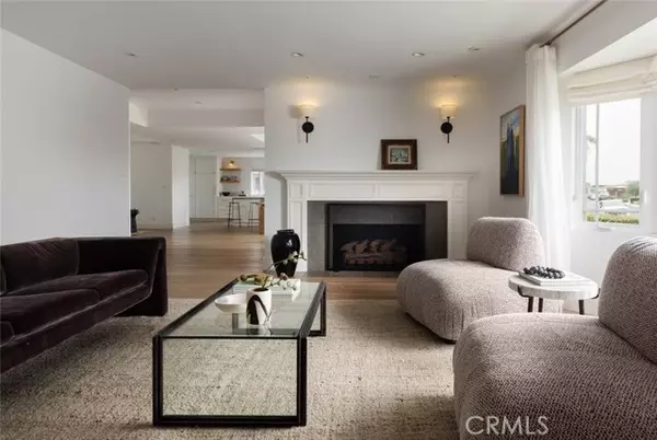 Corona Del Mar (newport Beach), CA 92625,1120 Dolphin