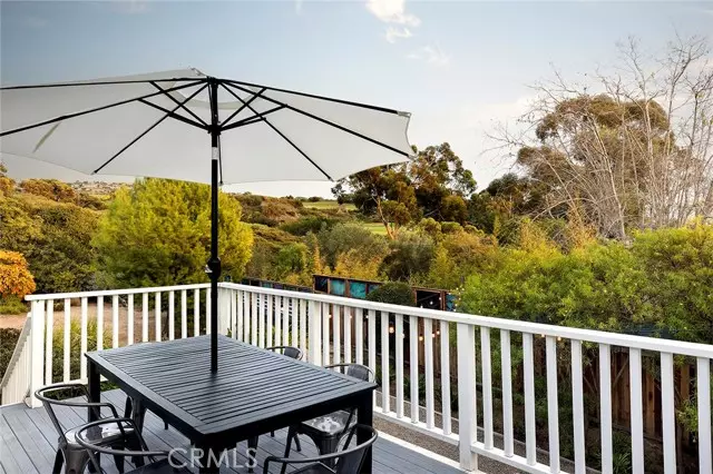 564 Seaward Road, Corona Del Mar (newport Beach), CA 92625