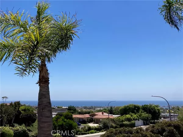 19 Harbor Pointe, Corona Del Mar (newport Beach), CA 92625
