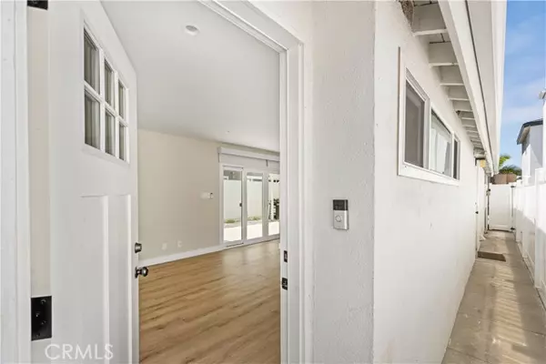 Newport Beach, CA 92663,247 Cedar Street