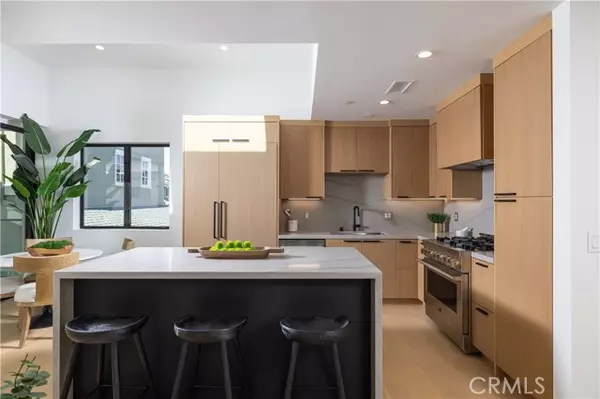 716 Orchid Avenue, Newport Beach, CA 92625