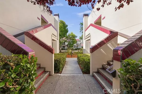 Redwood City, CA 94065,546 Shorebird Circle #26201