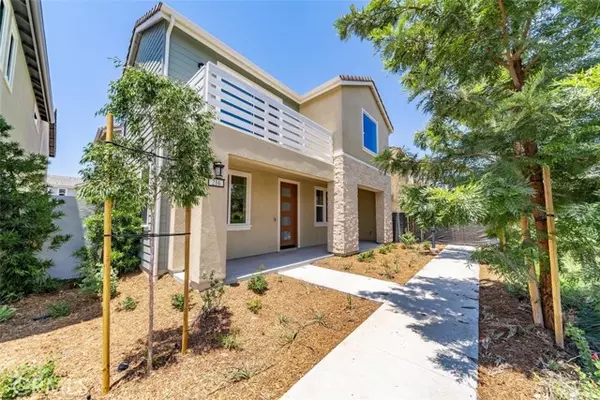 216 Chorus, Irvine, CA 92618