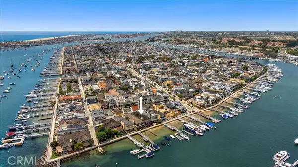 Newport Beach, CA 92662,117 E Bay Front