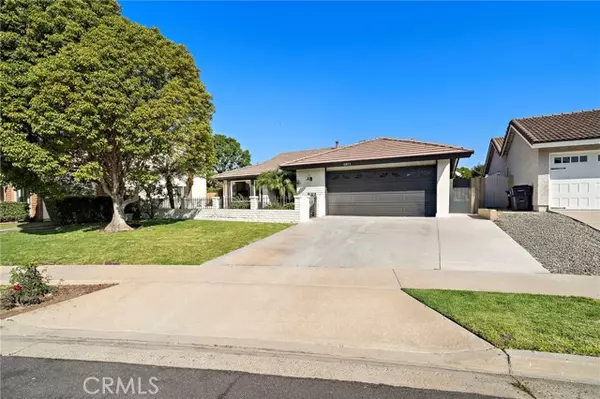 Irvine, CA 92604,5071 Bayonne Circle