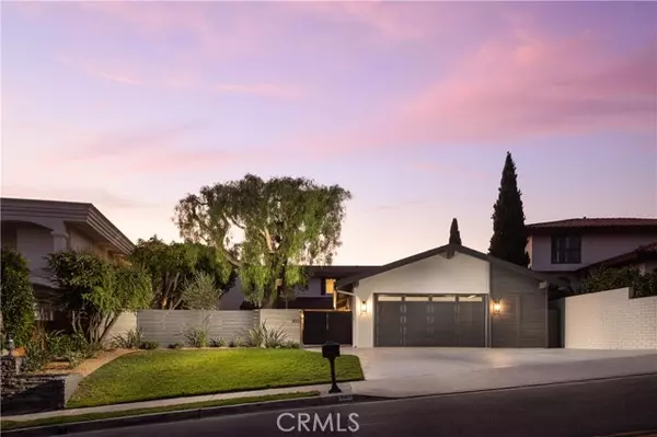 San Clemente, CA 92672,303 E Avenida Cordoba