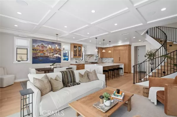 Newport Beach, CA 92661,318 Coronado Street