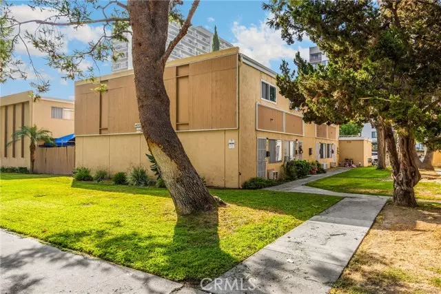 4002 W El Rancho Ave, Orange, CA 92868