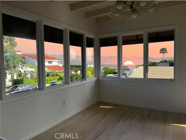 160 La Brea Street, Laguna Beach, CA 92651
