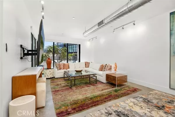 Newport Beach, CA 92663,419 29th