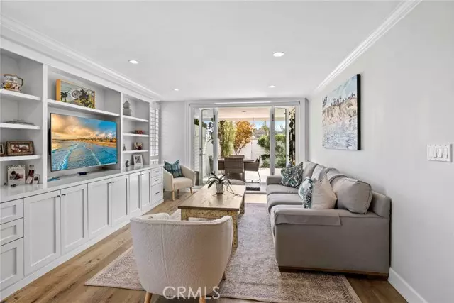 739 Avocado, Corona Del Mar (newport Beach), CA 92625
