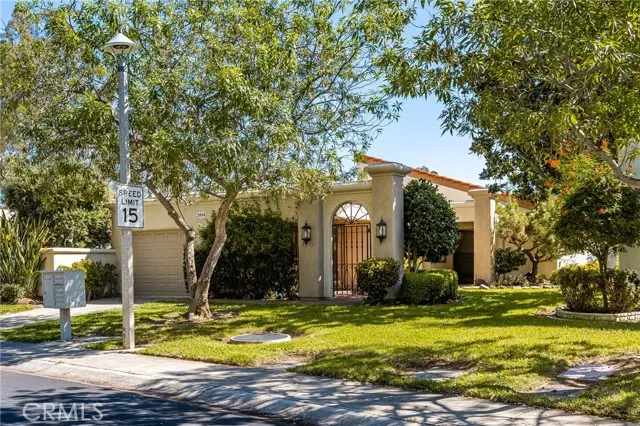 3504 Bahia Blanca #C, Laguna Woods, CA 92637