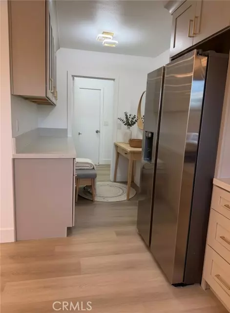 Anaheim, CA 92805,1804 E South