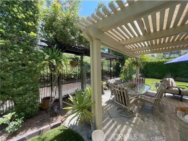 Aliso Viejo, CA 92656,17 Thornbird