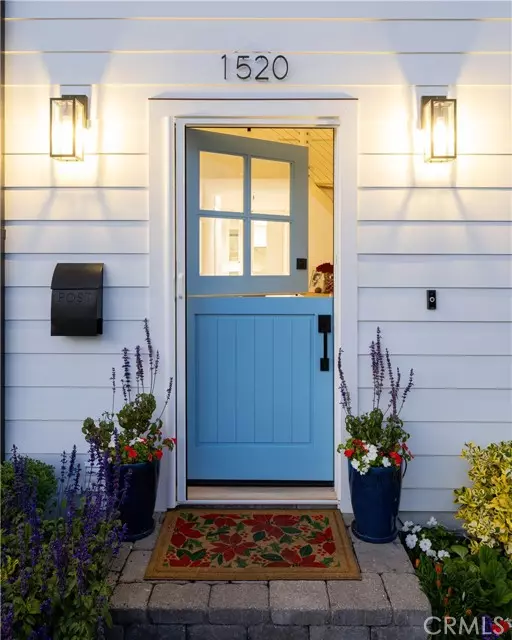 Newport Beach, CA 92662,1520 Abalone