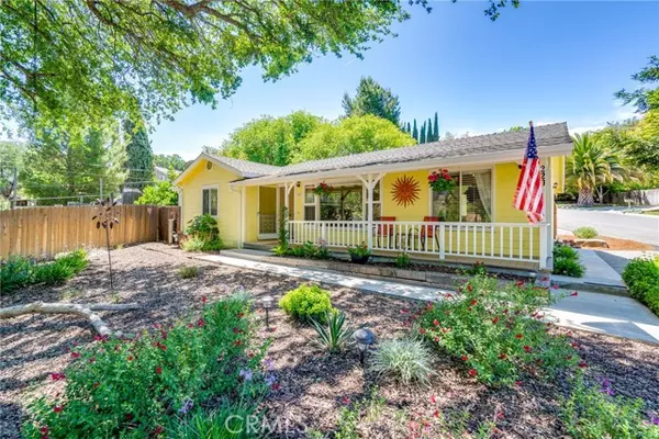 220 Pacific Avenue, Paso Robles, CA 93446