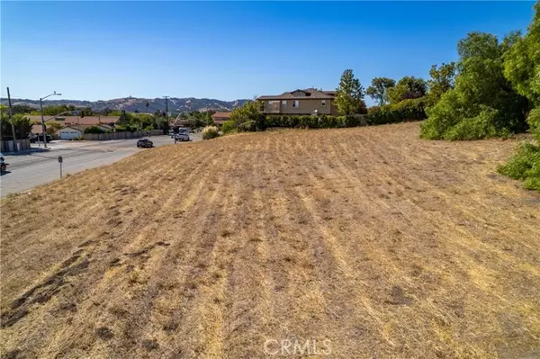 Paso Robles, CA 93446,845 Creston Road