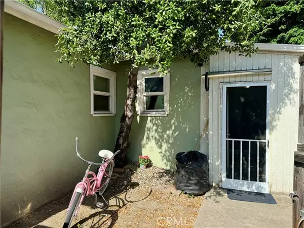 Paso Robles, CA 93446,205 Oak Street