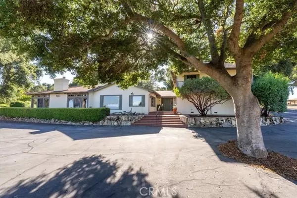 Paso Robles, CA 93446,5161 Vineyard Drive