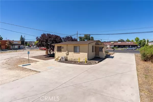 Atascadero, CA 93422,8575 El Camino Real