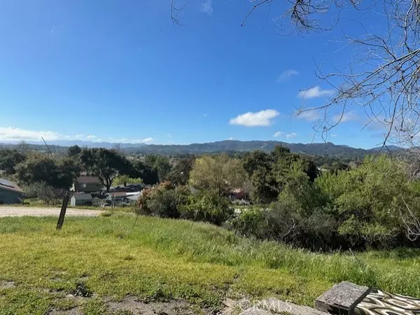 Atascadero, CA 93422,9705 Las Lomas Avenue