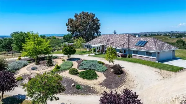 5995 Vista Del Paso Way, Paso Robles, CA 93446