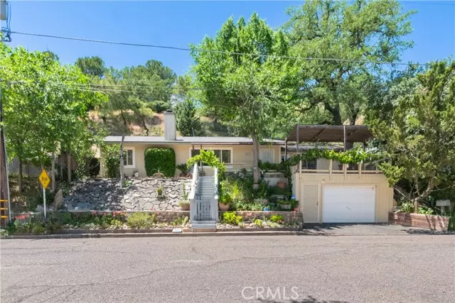 Paso Robles, CA 93446,649 Olive St