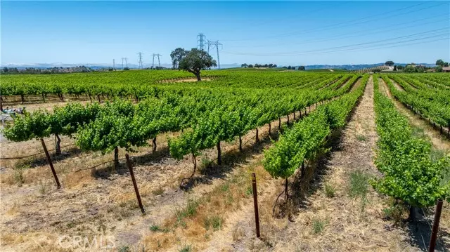 4950 Union Rd, Paso Robles, CA 93446